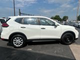Used 2017 Nissan Rogue S image 4
