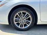 Used 2016 Toyota Camry SE image 4