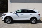 Used 2020 Kia Sorento LX image 2