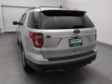 Used 2018 Ford Explorer XLT image 6