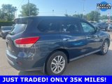 Used 2015 Nissan Pathfinder S image 5