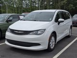 Used 2022 Chrysler Voyager LX image 3