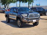 Used 2017 Toyota Tacoma 2WD Double Cab image 3