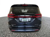 Used 2023 Chrysler Pacifica Limited image 5