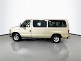 Used 2012 Ford E-150 and Econoline 150 Wagon w/ XLT Premium Pkg image 4