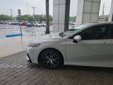 Used 2022 Toyota Camry SE image 2