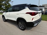 Certified 2022 Kia Seltos S image 2