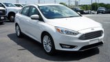 Used 2018 Ford Focus Titanium image 2