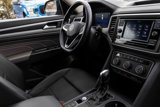 Used 2023 Volkswagen Atlas SE image 2