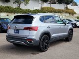 Certified 2024 Volkswagen Taos SE image 3