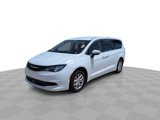 Used 2023 Chrysler Voyager LX image 3