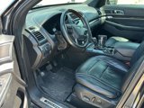 Used 2017 Ford Explorer Platinum image 2