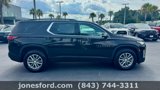 Used 2022 Chevrolet Traverse LT image 2