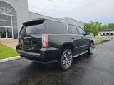 Used 2017 GMC Yukon SLT image 4