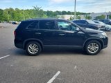 Used 2015 Kia Sorento LX image 3