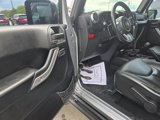 Used 2013 Jeep Wrangler Unlimited Rubicon image 6