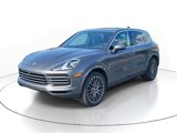 Used 2022 Porsche Cayenne image 2