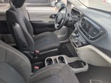 Used 2020 Chrysler Voyager L image 3