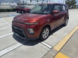 Used 2022 Kia Soul LX image 2