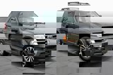 Used 2017 Ford Expedition XLT image 2