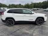 Used 2020 Jeep Cherokee Latitude Plus image 2