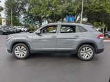 Used 2021 Volkswagen Atlas Cross Sport SE image 2