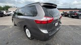 Used 2015 Toyota Sienna XLE Premium image 3