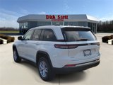 Used 2023 Jeep Grand Cherokee Laredo w/ Luxury Tech Group I image 3