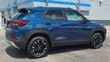Used 2021 Chevrolet TrailBlazer LT w/ Convenience Package image 2