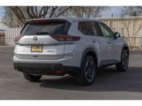 Used 2024 Nissan Rogue SV image 3