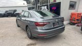 Used 2019 Volkswagen Jetta SE image 3