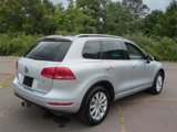 Used 2011 Volkswagen Touareg Sport image 4