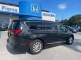 Used 2018 Chrysler Pacifica Touring-L image 3