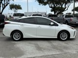 Used 2020 Toyota Prius LE image 3
