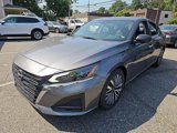 Used 2024 Nissan Altima 2.5 SV image 2
