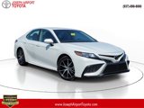 Used 2023 Toyota Camry SE image 1