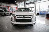 Used 2024 Mitsubishi Outlander Sport ES image 2
