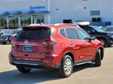 Used 2018 Nissan Rogue SV w/ Premium Package image 5