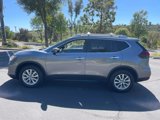 Used 2019 Nissan Rogue SV image 2