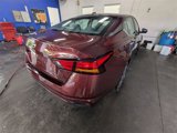 Used 2023 Nissan Altima 2.5 SV image 2