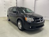 Used 2019 Dodge Grand Caravan SXT image 2