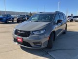 New 2025 Chrysler Pacifica Limited image 3