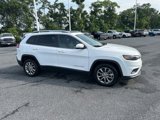 Used 2021 Jeep Cherokee Latitude Lux w/ Sun & Sound Group image 3