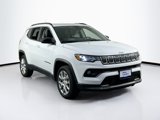 Used 2022 Jeep Compass Latitude image 3