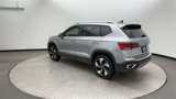 Certified 2024 Volkswagen Taos SE image 4