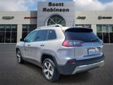 Used 2019 Jeep Cherokee Limited image 3