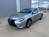Used 2015 Toyota Camry SE image 2