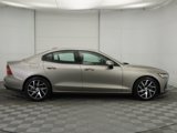 Used 2020 Volvo S60 T5 Momentum image 4