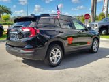 Used 2022 GMC Terrain SLE w/ Driver Convenience Package image 5
