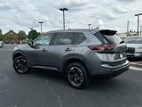 Used 2024 Nissan Rogue SV image 6